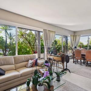 Paris XIVe – dernier étage avec terrasse panoramique