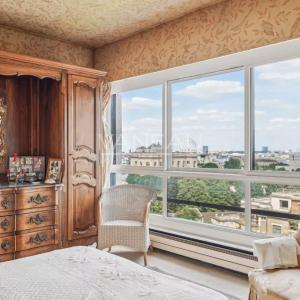 Paris XIVe – dernier étage avec terrasse panoramique