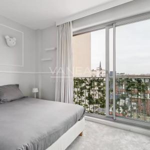 Paris XVII - Parc Monceau - Dernier étage terrasse