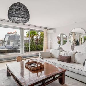 Paris XVII - Parc Monceau - Dernier étage terrasse