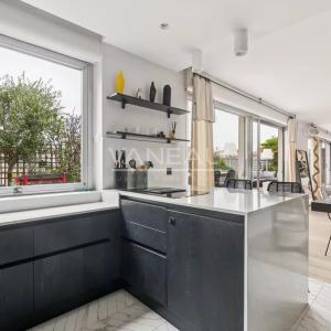 Paris XVII - Parc Monceau - Dernier étage terrasse