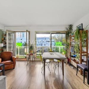 PARIS XV - Lourmel / Convention - Bel appartement avec balcon