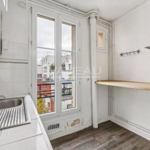 Paris 15ème Boucicaut - 3 pièces avec balcon et vue  dégagée sur