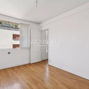 Paris XVe Volontaires – Charmant deux pièces au 5e étage avec as