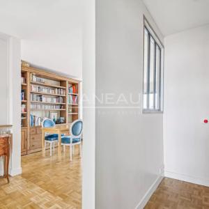 Paris XVe – Boucicaut / Charles Michels : Appartement dernier ét