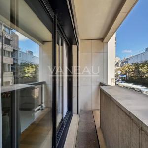 Paris XV - Volontaires / Pasteur : Appartement trois pièces avec
