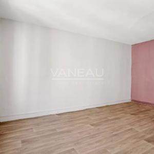 Paris IIe - Trois pièces à rénover - Beau potentiel -