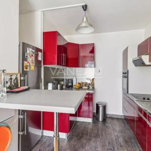 Grand studio 38 m2 avec balconnet sur jardin