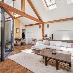 Quatre chambres et une grande pièce de vie