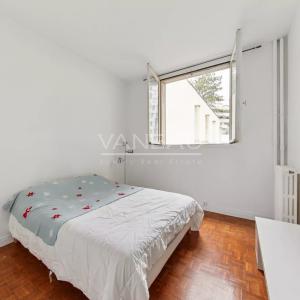 Métro Commerce - Deux pièces