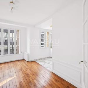 Boulogne - En étage avec ascenseur - Charme de l'ancien