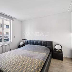 XVe -  Rond-Point Saint-Charles. Comme une maison.