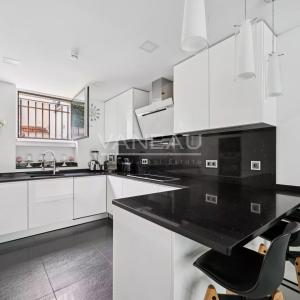 XVe -  Rond-Point Saint-Charles. Comme une maison.