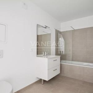 Issy-les-Moulineaux - Appartement familial dernier étage avec te