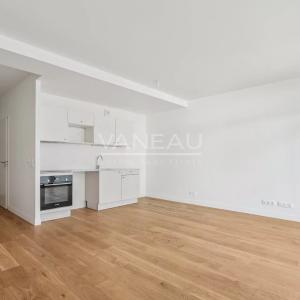 Issy-les-Moulineaux - Deux pièces rénové DPE C