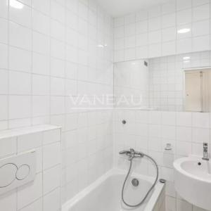 Paris XVIIe  Villiers / Levis - Grand studio de 30 m2