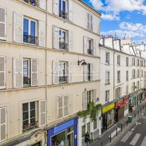 Paris XVIIe  Villiers / Levis - Grand studio de 30 m2