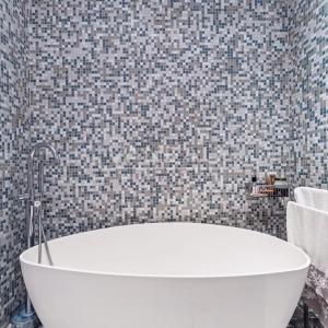 PARIS XVI-FOCH-appartement rénové sur patio