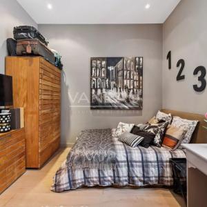 PARIS XVI-FOCH-appartement rénové sur patio