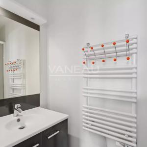 BOULOGNE - DERNIER ETAGE - BALCON / TERRASSE