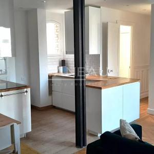 LOCATION MEUBLÉE - 3 PIÈCES