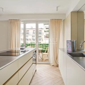 PARIS XVIe - Trocadéro - Vue Panoramique, étage élevé.