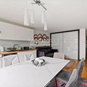 PARIS XVI - ETOILE - studio - terrasse