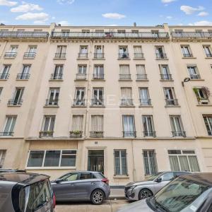 Paris 15ème Boucicaut - 3 pièces avec balcon et vue  dégagée sur