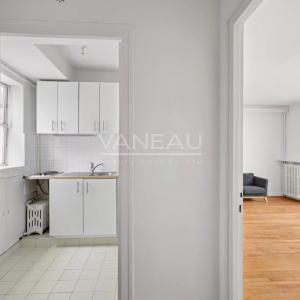 Paris XIVe - studio  lumineux avec balcon et vue dégagée