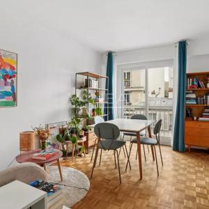 Paris XVe - Sèvres Lecourbe / Blomet : Studio calme et lumineux