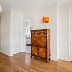 En étage avec ascenseur, vue dégagée et soleil