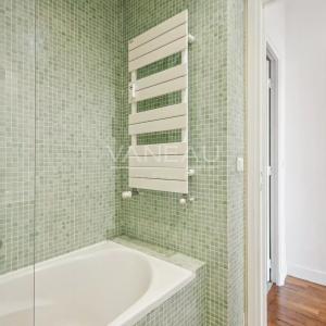 Charme de l'ancien - 2 pièces en étage