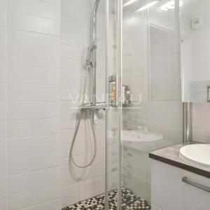 Paris 15e Javel / Convention - 4 pièces avec loggia exposée Sud-