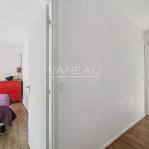 PARIS XVe - Lourmel / Convention - Appartement avec balcon et vu