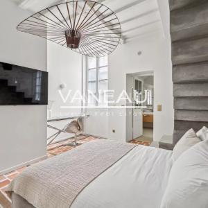 Paris VIe - Odéon - Luxueux pied-à-terre intégralement rénové au