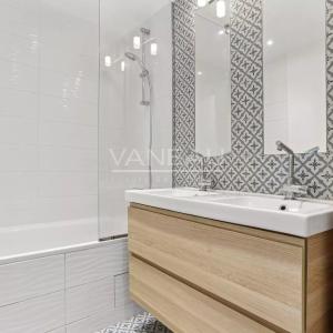 Boulogne Billancourt, Appartement familial en dernier étage avec