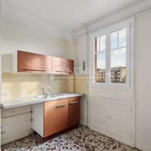 MEUDON - EN ETAGE AVEC ASCENSEUR ET SANS VIS A VIS