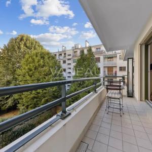 Boulogne-Billancourt / (Porte de Saint-Cloud) - Deux pièces au c