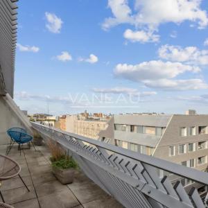 BOULOGNE - DERNIER ETAGE - BALCON / TERRASSE