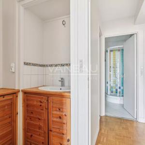 Paris 15ème - 4 pièces étage élevé - Vue dégagée