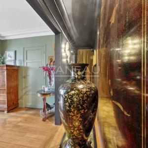 PARIS XVe : Cambronne / Champs de Mars - Appartement 2 /3 pièces