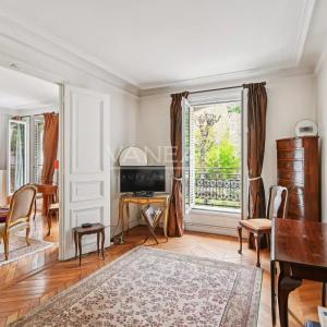 Neuilly sur Seine - Bel ancien - vues jardins