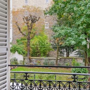 Neuilly sur Seine - Bel ancien - vues jardins