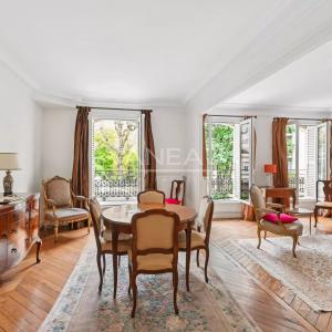 Neuilly sur Seine - Bel ancien - vues jardins