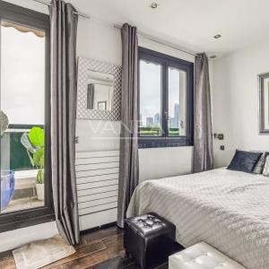 Neuilly Sur Seine - Dernier étage avec vue panoramique face au b