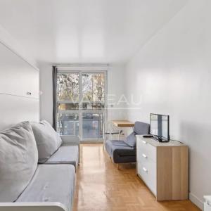 Paris 12e - Studio meublé - Lumière