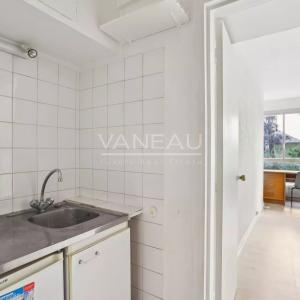 Paris XIVe – studette sur cour arborée