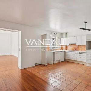 Quai de Béthune  – Appartement 117 m² + studio 14 m²