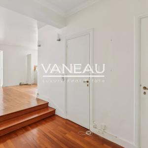 Quai de Béthune  – Appartement 117 m² + studio 14 m²