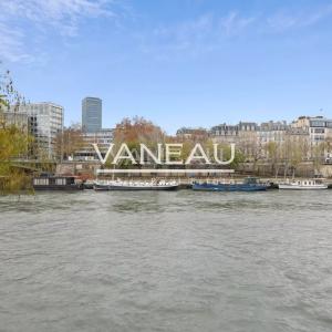 Quai de Béthune  – Appartement 117 m² + studio 14 m²